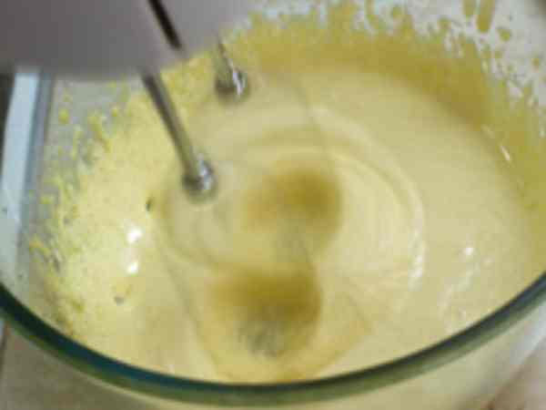Đánh bông whipping cream