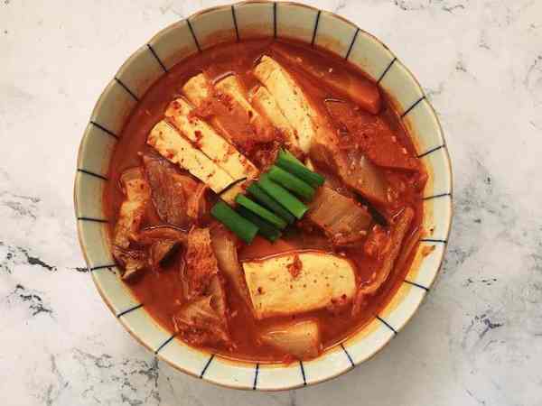 Cách làm món canh đậu phụ kim chi