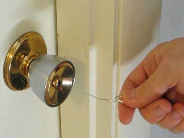 Mẹo vặt mở ổ khóa đơn giản, nhanh chóng dễ thực hiện Mẹo vặt mở ổ khóa đơn giản, nhanh chóng dễ thực hiện