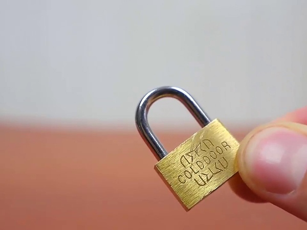 Mẹo vặt mở ổ khóa đơn giản, nhanh chóng dễ thực hiện Mẹo vặt mở ổ khóa đơn giản, nhanh chóng dễ thực hiện