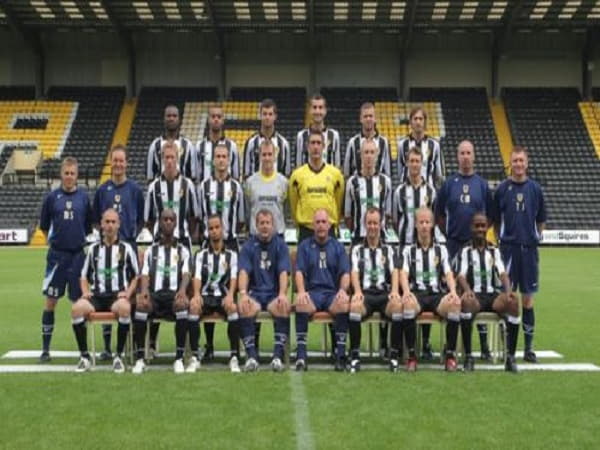 Notts County cũng là đội bóng lâu đời nhất nước anh
