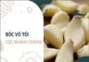 Cách bóc tỏi nhanh bằng dao đập nhẹ vào tỏi