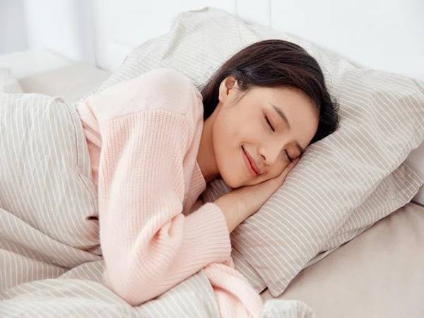 Mẹo ngủ nhanh bằng thực hiện các kỹ thuật thư giãn