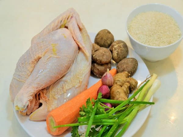 Lợi ích của thịt gà đối với trẻ nhỏ trong giai đoạn ăn dặm