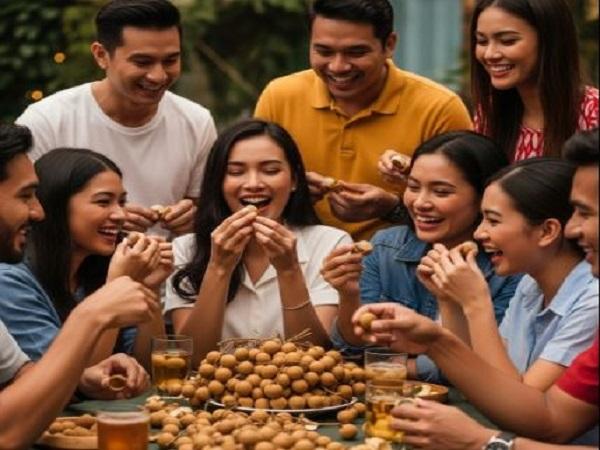 Mơ thấy ăn nhãn cùng gia đình, bạn bè